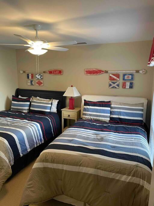 In The Heart Of Harbour Town 2Br 2Ba Pool Access Close To Beach Хилтон-Хед-Айленд Экстерьер фото