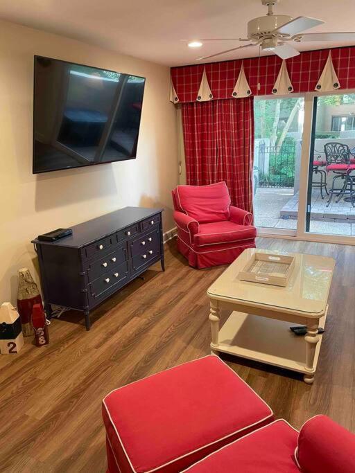 In The Heart Of Harbour Town 2Br 2Ba Pool Access Close To Beach Хилтон-Хед-Айленд Экстерьер фото