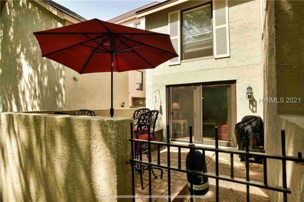 In The Heart Of Harbour Town 2Br 2Ba Pool Access Close To Beach Хилтон-Хед-Айленд Экстерьер фото