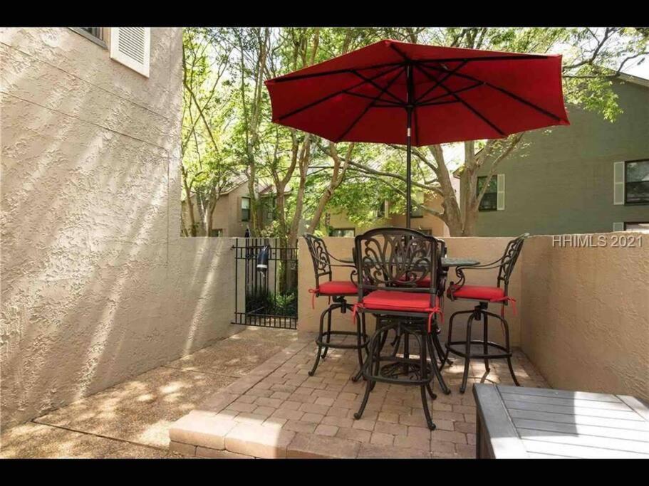 In The Heart Of Harbour Town 2Br 2Ba Pool Access Close To Beach Хилтон-Хед-Айленд Экстерьер фото